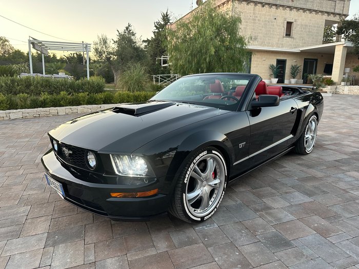 Ford USA - Mustang GT 4.6 Cabriolet manuale - 2005