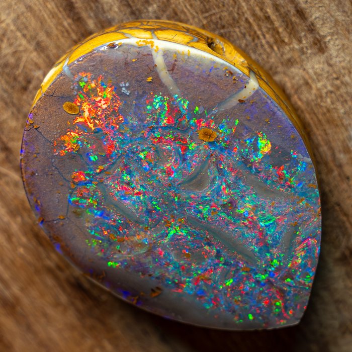 Ritka természetes polírozott boulder opál medál Medál 65.535 ct- 13.11 g