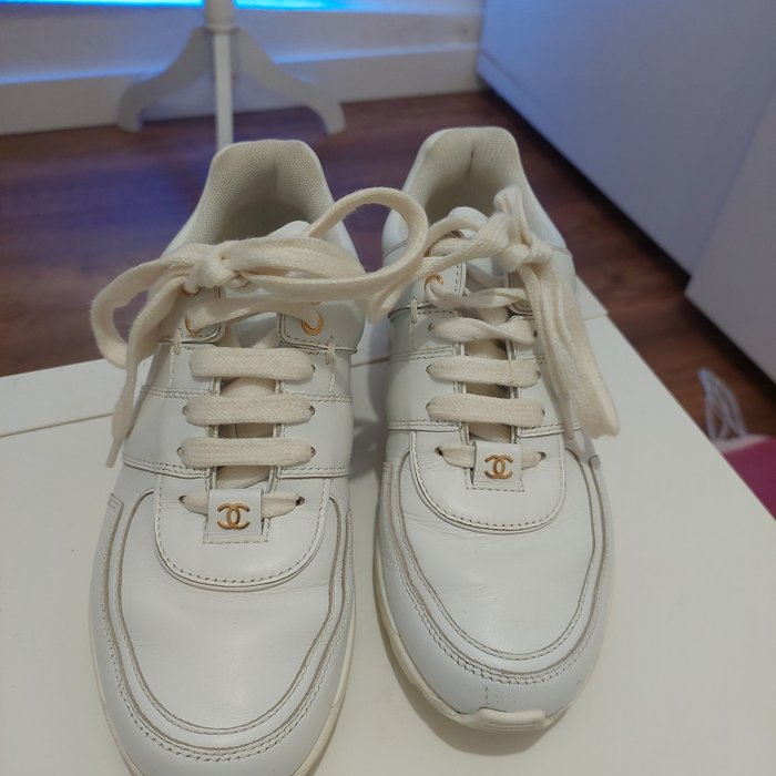 Chanel - Urheilukengät - Koko: Shoes / EU 36.5