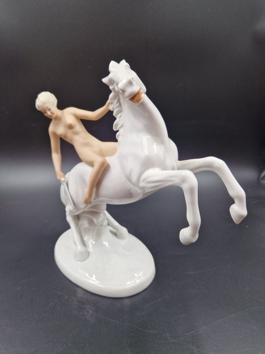 Wallendorf - Kurt Steiner - Figurine - "Amazon" - Porcelaine