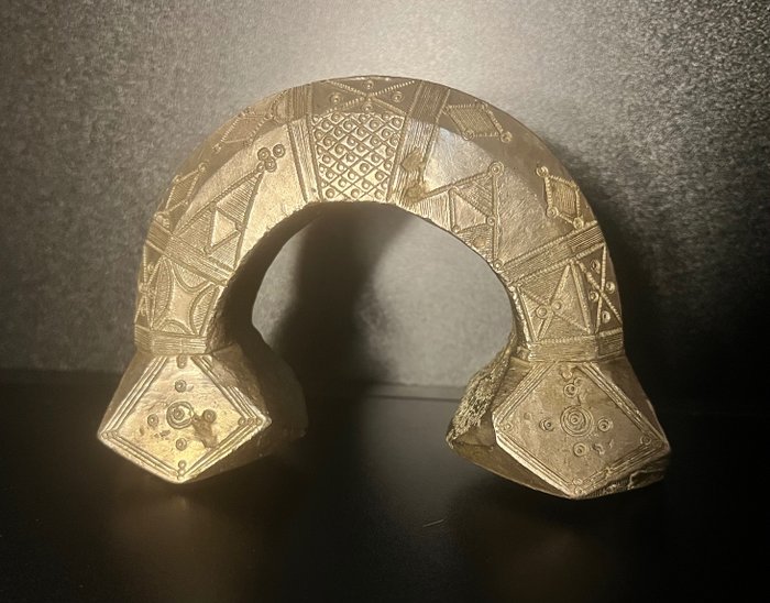 Pulseira de moeda - manilha. Bronze Níger - Níger  (Sem preço de reserva)