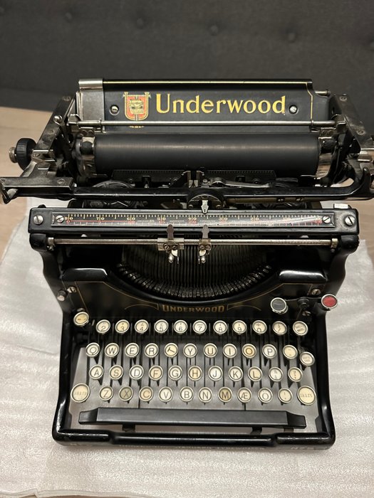 Underwood Standard 5 - Machine à écrire - Fer (fonte)
