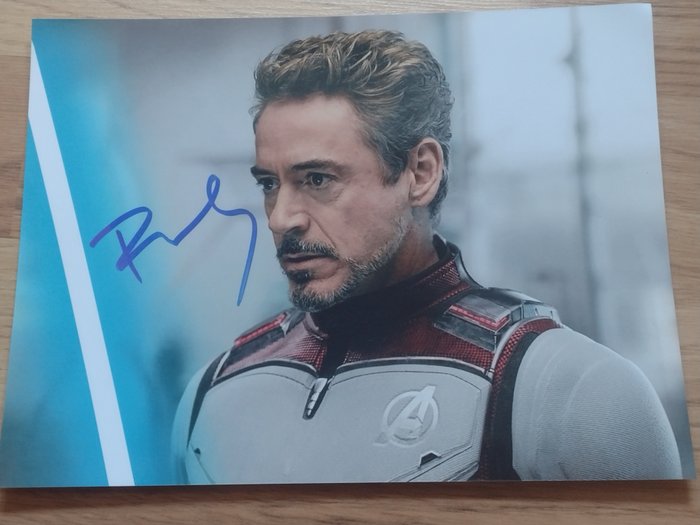 Iron Man - Robert Downey Jr. - Signed in person w/ photo proof (Los Angeles, 2020)