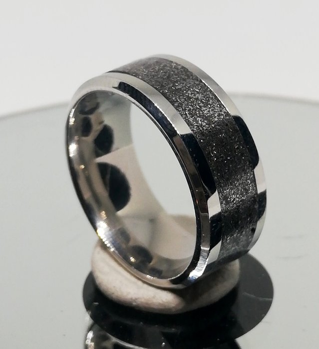 Seymchan 陨石粉戒指，尺寸 12（22 毫米），无保留价。 铁陨石 - 5.88 g