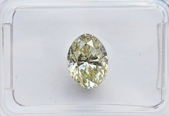 钻石 - 1.71 ct - 椭圆形 - 淡黄 - SI2 微内含二级