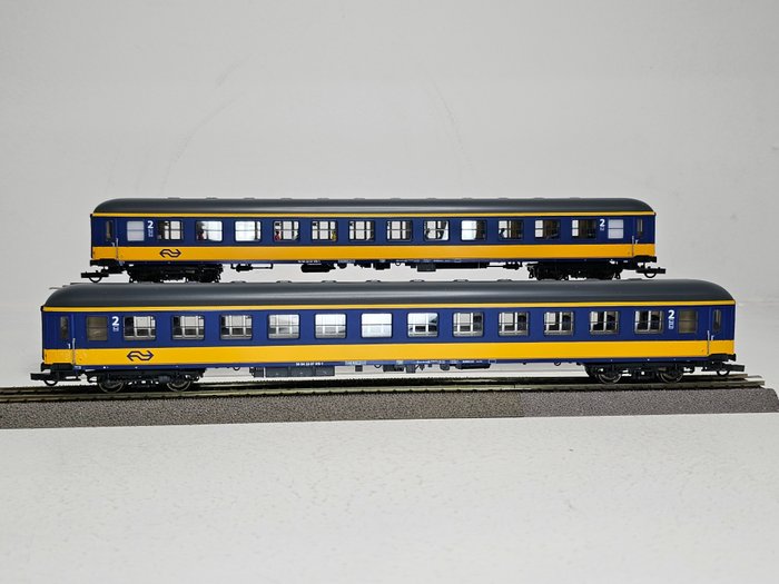 Roco H0 - 45315 - Machetă tren transport călători (2) - Plan ICK; la scara exactă a lungimii 1:87 - NS