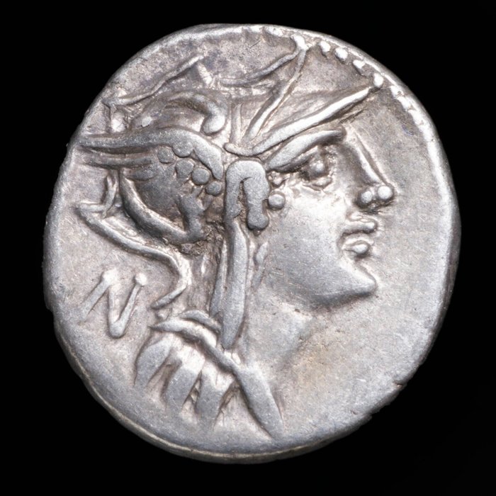 República Romana. D. Júnio Silano L. f., c. 91 a.C.. Denarius Rome  (Sem preço de reserva)