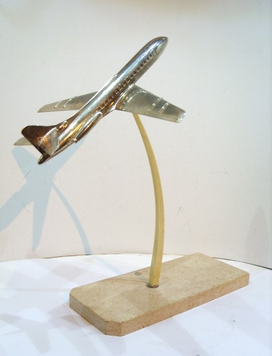Modellplan - skrivbordsflygplansmodell - nickelpläterad mässing på marmorbas