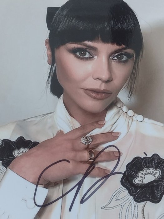 The Addams Family - Christina Ricci (Wednesday) - Signed in person w/ photo proof