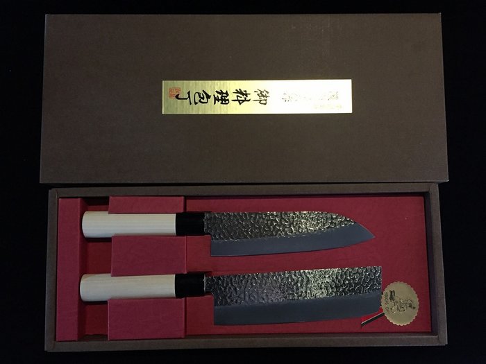 Set of 2 / 孫六 MAGOROKU 梨地仕上げ Satin Finish / 三得 SANTOKU 菜切 NAKIRI - 餐刀 (2) - 日本菜刀 - 木, 钢
