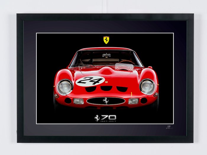 Ferrari 250 GT0 1962 - Fine Art Photography - Luxury Wooden Framed 70x50 cm - Limited Edition Nr 01 of 30 - Serial AA-107