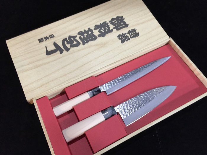 Set of 2 / 関藤平 SEKI TOBEI 梨地仕上げ Satin Finish / 三得 SANTOKU 柳刃 YANAGIBA - Table knife (2) - Japanese Kitchen knife - Steel, Wood