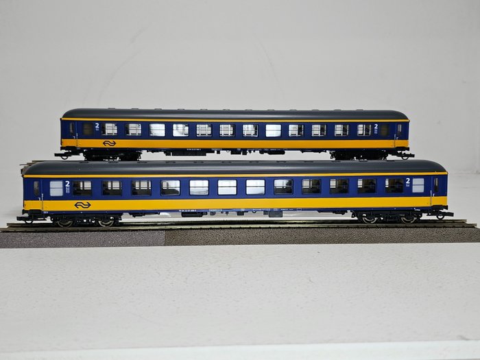 Roco H0 - 45316 - Vagón de tren de pasajeros a escala (2) - Plan ICK; en escala de longitud exacta 1:87 - NS