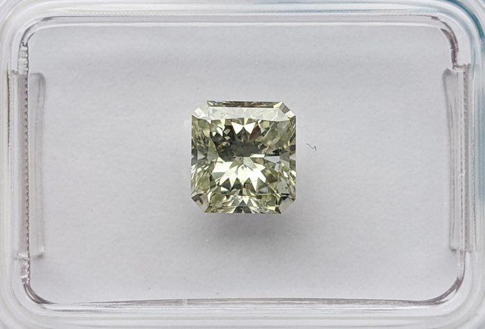 Diamant - 1.04 ct - Rechthoekig - licht geelachtig groen - SI1