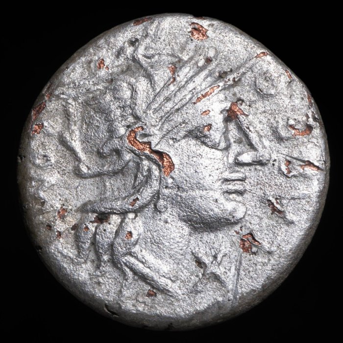 Romerska republiken. Q. Fabius Labeo, 124 BC. Denarius Roma