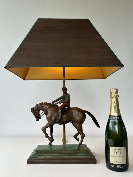Lampă  de masă (1) - Jockey cu cal de curse - Bronz (aurit/argintat/patinat/pictură rece)