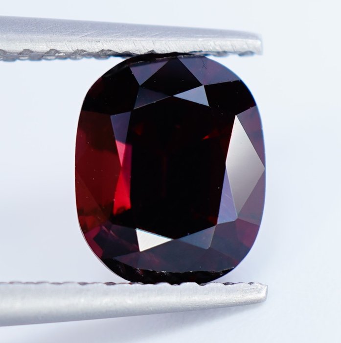 No Reserve Price -   Red Spinel - 1.74 ct