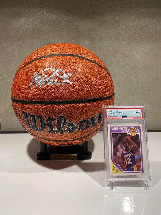 NBA - Magic Johnson signed (Beckett) Basketball with PSA 9 1989 Fleer Card 