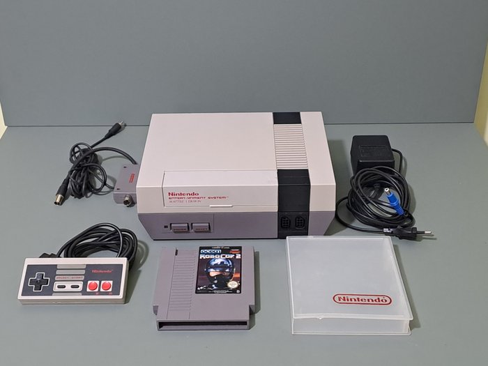 Nintendo - NES- Control Deck - RoboCop 2 - NES - Control Deck - Videopelikonsoli
