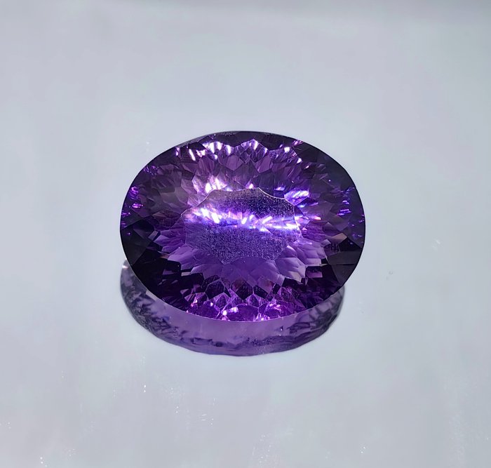 Fioletowy Ametyst - 40.46 ct