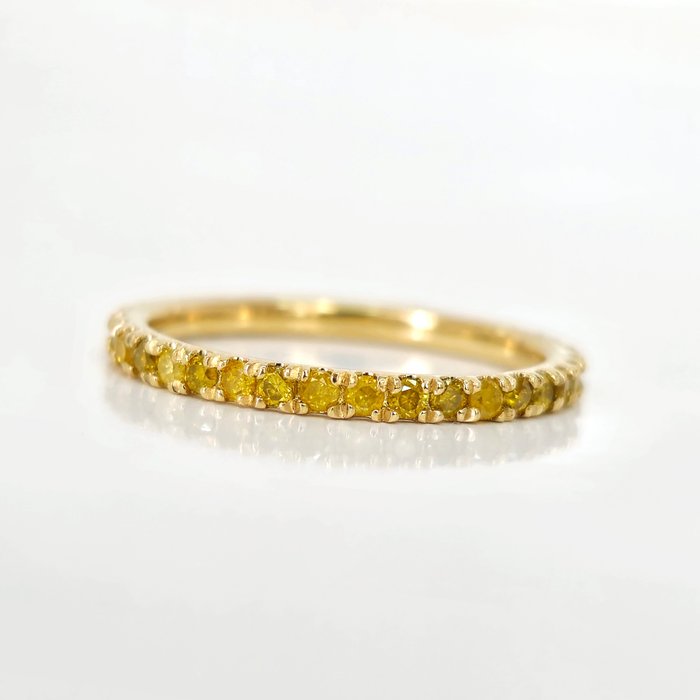 Ingen reservasjonspris - 0.70 ct N.F.I.Yellow - N.F.Vivid Yellow Diamond Ring - 1.74 gr - Ring - 14 karat Gull Diamant  (Naturlig) 
