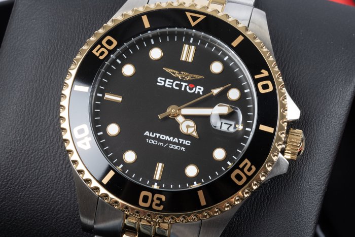 Sector - 230 Automatic bi-colour (yellow gold/ss) 10 ATM - 43 MM - No Reserve Price - Men - 2011-present