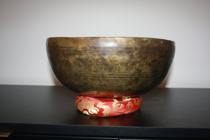 Singing bowl - Bronze - Nepal - second half 20th century