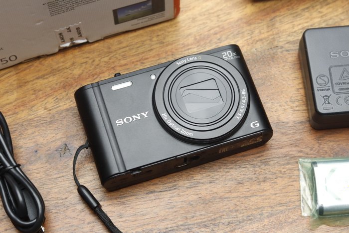 Sony DSC-WX350 18.2 MP, 20x optical zoom Aparat cyfrowy