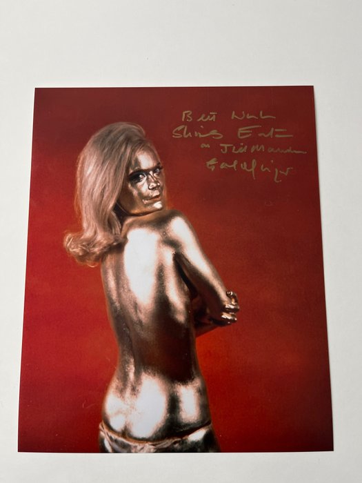 James Bond 007: Goldfinger, Shirley Eaton as "Jill Masterson" handsigned photo with b´bc holographic COA