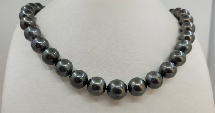 Halskette ALGT-zertifizierte Pfauen-Tahiti-Perlen – 11 x 13 mm 