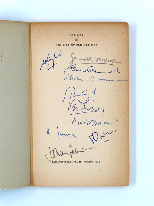 Hugo Claus - Het mes - Gesigneerd door tien auteurs: Nooteboom, Mulisch, Haasse, Reve, Campert e.a. - 1961