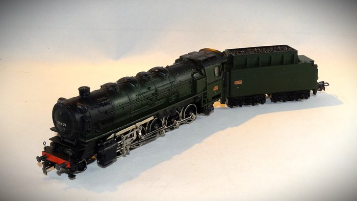 Märklin H0 - 3046 - Dampflokomotive mit Tender (1) - 150X - SNCF