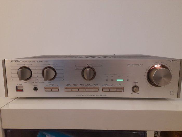 Luxman - L225 Audio amplifier