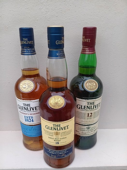 Glenlivet - Founder's Reserve - 18 years old - 12 years old - Original bottling  - 70cl - 3 bottles