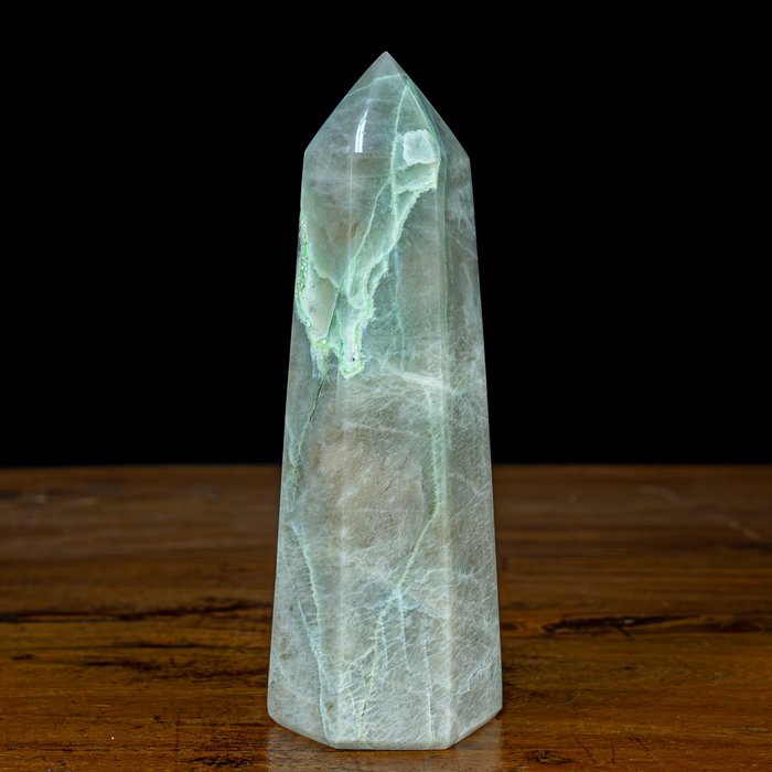 天然优质闪闪发光的 Garnirite“绿色”月亮石 方尖碑- 786.99 g