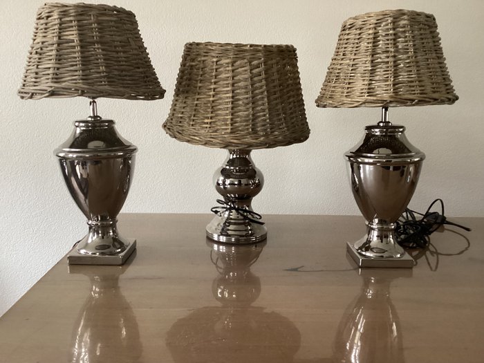 Lampe de table (3) - anche tressée en céramique chromée