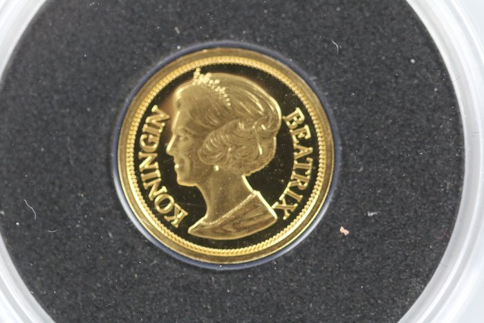 Netherlands. 5 Gulden (Naslag) "Beatrix"  (No Reserve Price)
