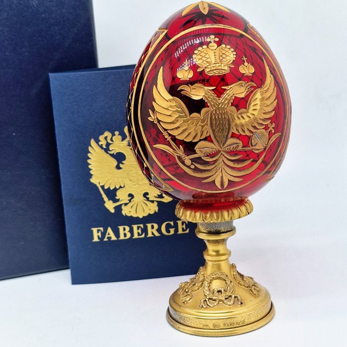 Faberge empire Romanov 925 puntaa leimattu, Eagle crest antiikki puhallettu rubiininpunainen Muna - FABERGE style - 20 cm - 12 cm - 18 cm -  (1)