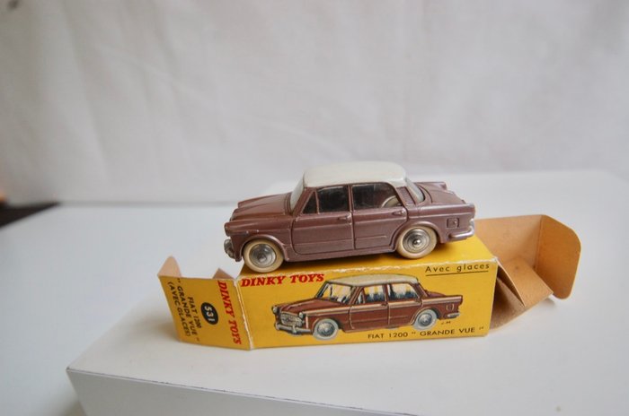 Dinky Toys 1:43 - 1 - Modellbil - Fiat 1200 "Grande Vue" 1959