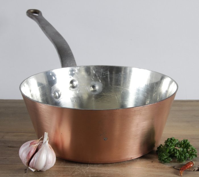 Made in France - Saucepan -  XL - Copper, Pewter/Tin, Cast iron