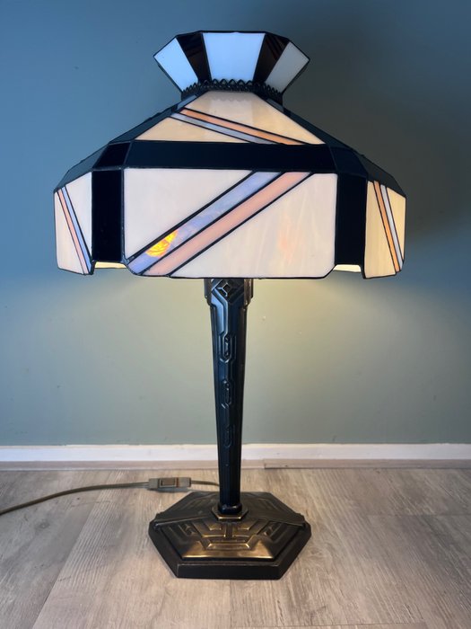 Lampe - Tiffany stil lampe bordlampe farvet glas - Farvet glas, Kobber