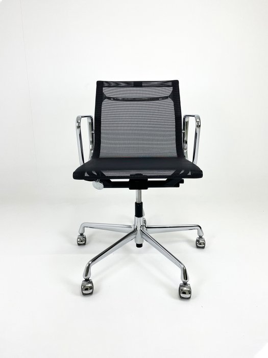 Vitra - Charles & Ray Eames - Chaise de bureau - EA117 - Aluminium, Plastique