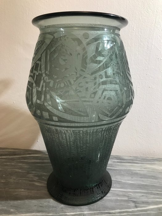 Daum - Vase  - Glas