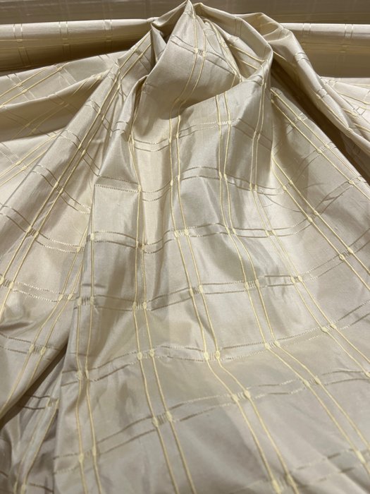 san leucio seta 85% 1200 x 140 - Upholstery fabric