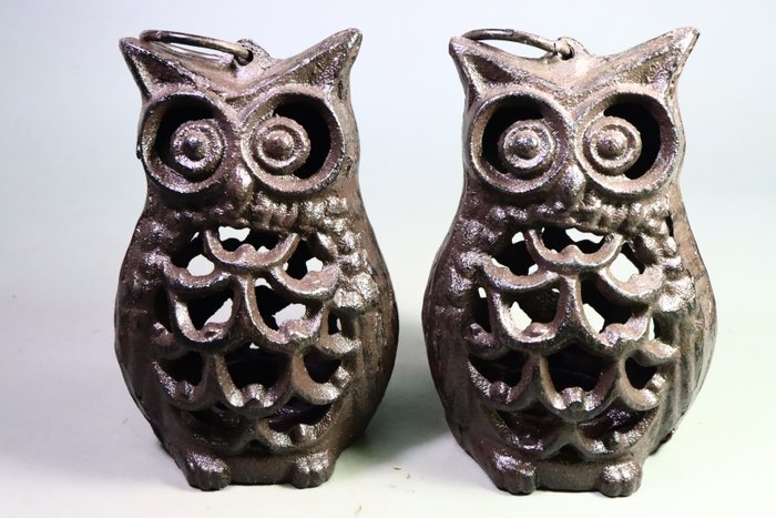 鐵（鑄／鍛） - 一對貓頭鷹造型的神社燈籠 - 昭和年代(1926-1989)