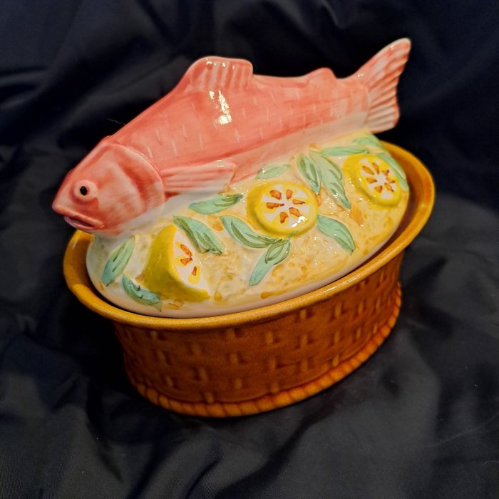 厨房容器 - 精美而稀有的陶器 - 上面有一条鲱鱼 - 上面有一条鲱鱼 - Secla - 葡萄牙