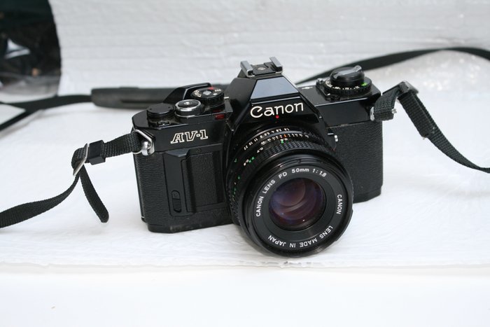 Canon AV1 + FD 1:1,8 50 mm | Aparat analogowy