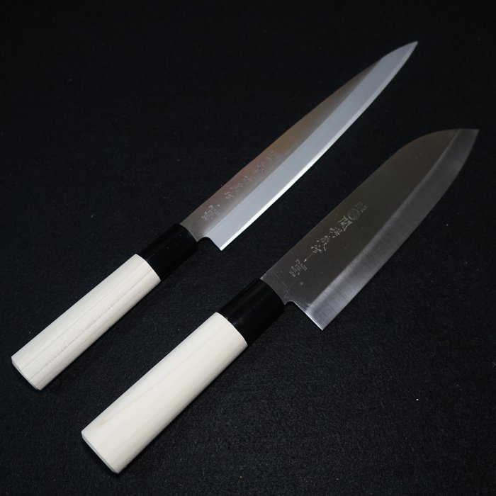 Seki Tsubazo 関鍔蔵 - Kökskniv - Multifunktionskniv & Kniv för att skiva rå fisk -  Tillverkad med japanskt svärdskapande konstnärskap - Rostfritt stål - Japan