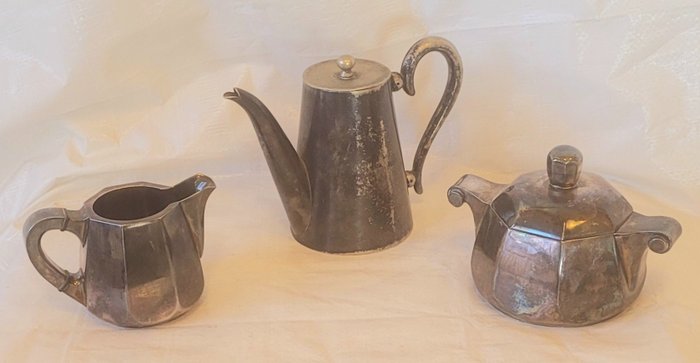 Wiskemann - Zuccheriera (3) - tea kettle , milk bowl , sugar bowl - Placcato argento
