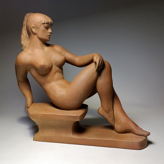 Kristof Kelemen - Skulptur, Art Deco Naked Lady - 28 cm - Terrakotta